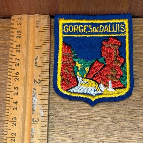 5 Vintage French City Crest Patches, Ski Resort 1970s Tourist Souvenir France - Picture 8 of 9